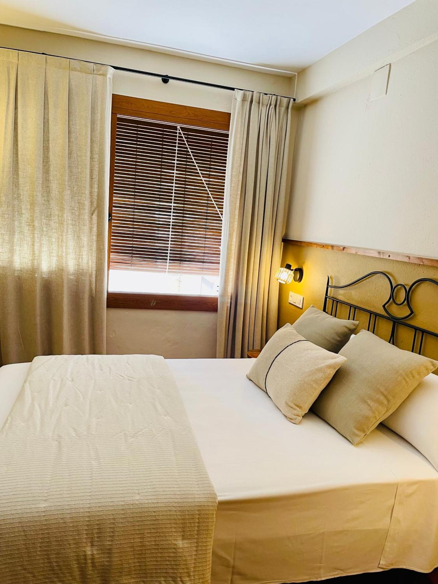 Apartaments Can Gibert 카스테요 뎀푸리에스 외부 사진