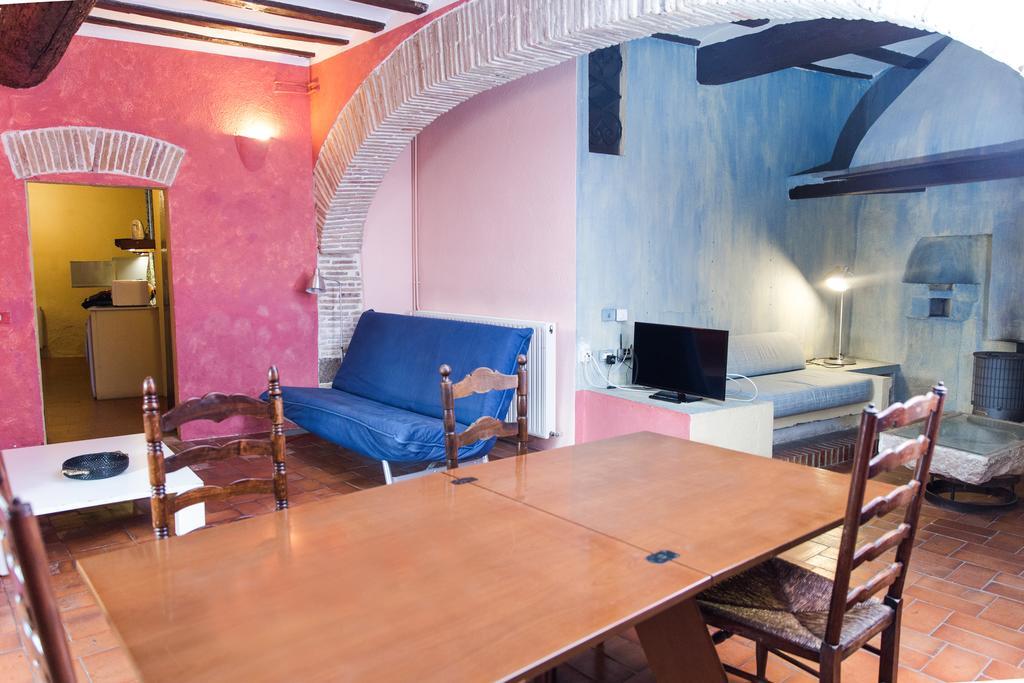 Apartaments Can Gibert 카스테요 뎀푸리에스 외부 사진